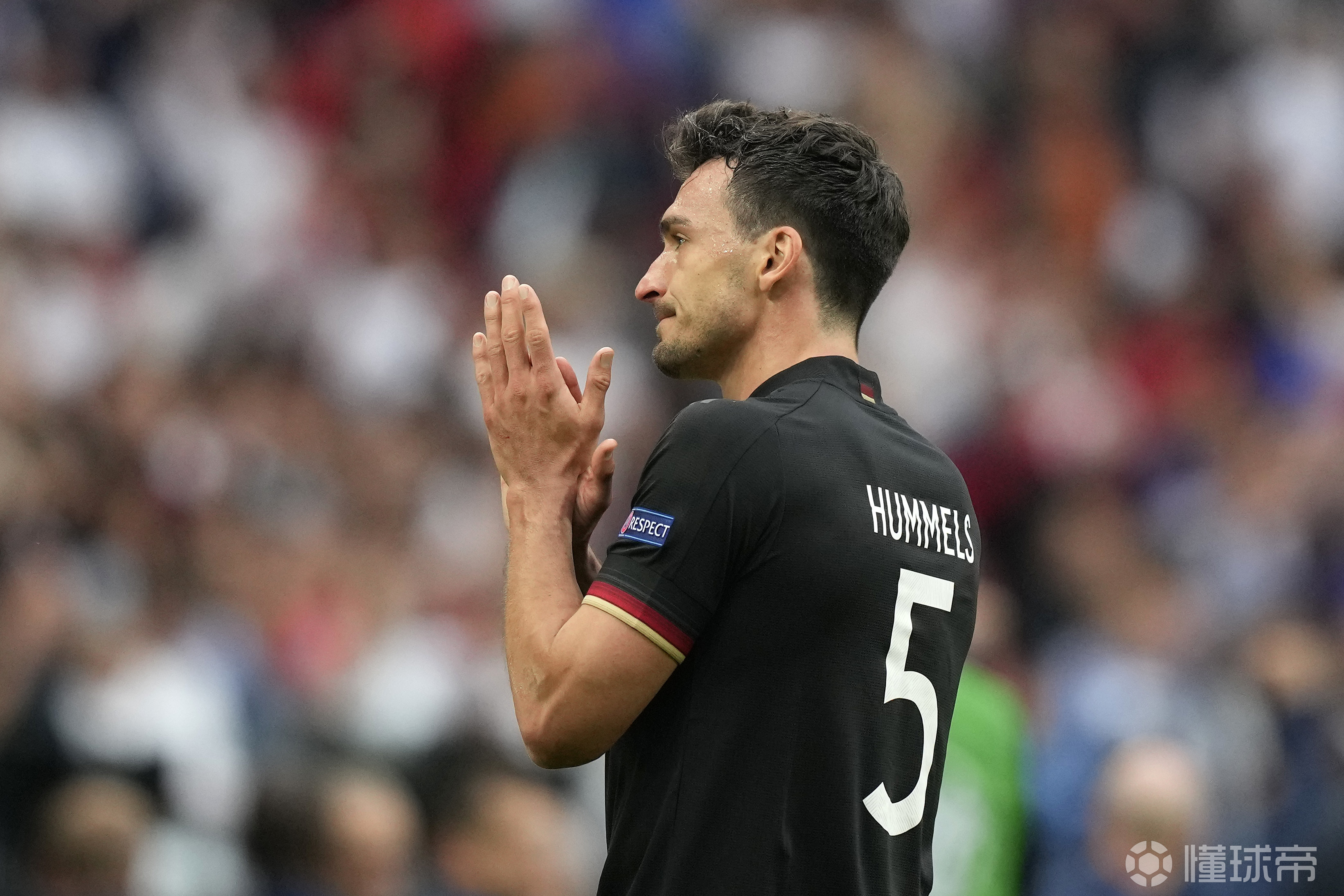 爱游戏官网 -里昂迎德国杯关键赛，今晨迎来里程碑，媒体盛赞，心理建设被强调(larynx中文翻译)